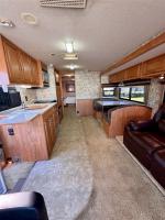 2007 Winnebago Sightseeker 35J Pic 2874_V2025100715052622