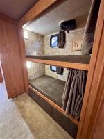 2007 Winnebago Sightseeker 35J Pic 2874_V2025100715052624