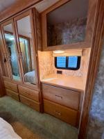 2007 Winnebago Sightseeker 35J Pic 2874_V2025100715052630