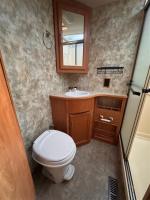 2007 Winnebago Sightseeker 35J Pic 2874_V2025100715052633