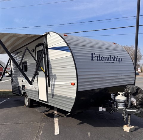 2019 Gulf Stream Coach Friendship 198 BH -