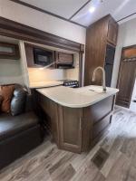 2019 Keystone Cougar 5W 29Res Pic 2874_V2026022013570618