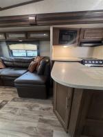 2019 Keystone Cougar 5W 29Res Pic 2874_V2026022013570620