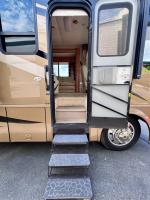 2009 Ford Newmar Canyon Star3641 Pic 2874_V2026041413300216