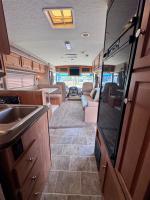 2008 Ford Winnebago Vista 32K Pic 2874_V2026041515534514