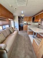 2008 Ford Winnebago Vista 32K Pic 2874_V2026041515534528