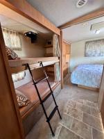 2008 Ford Winnebago Vista 32K Pic 2874_V2026041515534532