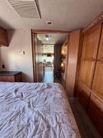 2008 Ford Winnebago Vista 32K Pic 2874_V2026041515534539