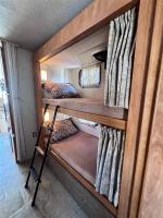 2008 Ford Winnebago Vista 32K Pic 2874_V2026041515534541