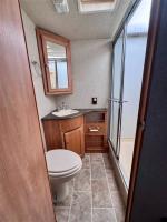 2008 Ford Winnebago Vista 32K Pic 2874_V2026041515534542