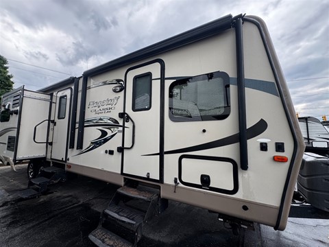 2016 Forest River Flagstaff 832BHIKWS -