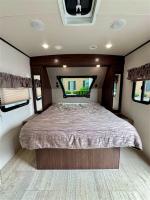 2019 Forest River Palomino Solaire 211 Bh Pic 2874_V2026060116525212