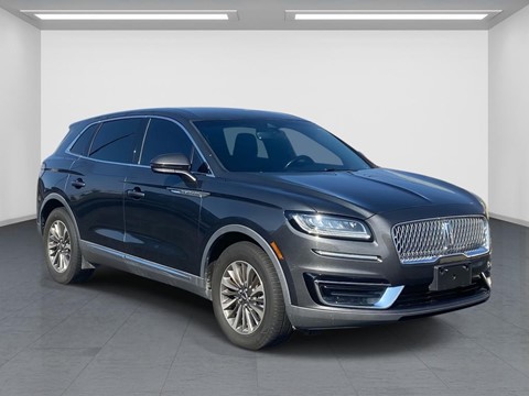 2019 Lincoln Nautilus Select