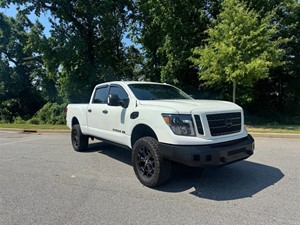 2018 Nissan Titan XD PRO-4X Crew Cab 4WD Diesel