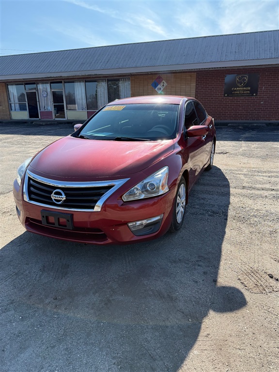2015 Nissan Altima S's photo