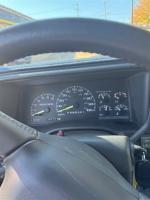 1999 Chevrolet Tahoe Pic 2897_V202511141037038