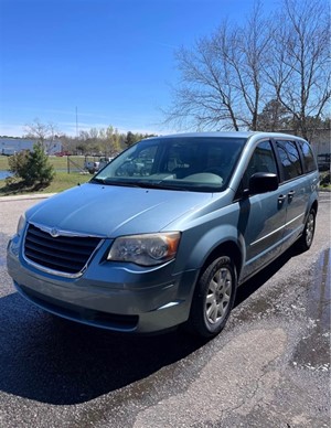 2008 Chrysler Town & Country LX