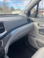 2017 Honda Pilot thumbnail 4