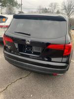 2017 Honda Pilot thumbnail 9