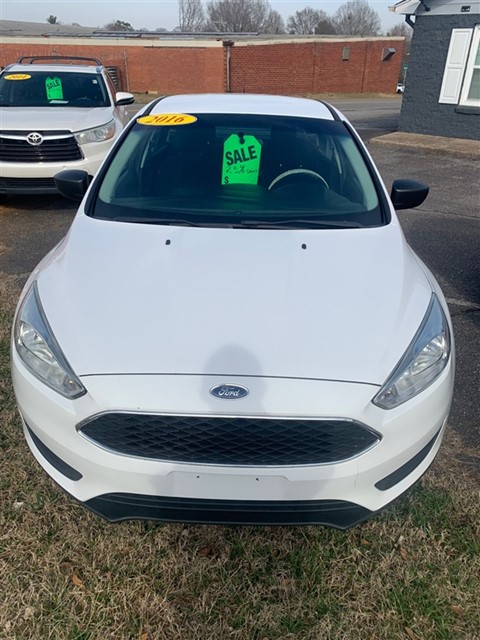 2016 Ford Focus S Sedan