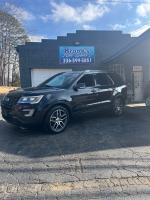 2017 Ford Explorer thumbnail 1