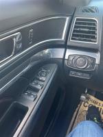 2017 Ford Explorer thumbnail 12