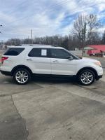 2014 Ford Explorer thumbnail 3