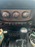 2013 Jeep Wrangler thumbnail 12