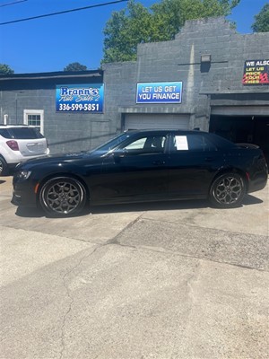 2018 Chrysler 300