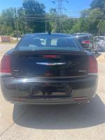 2018 Chrysler 300 thumbnail 3