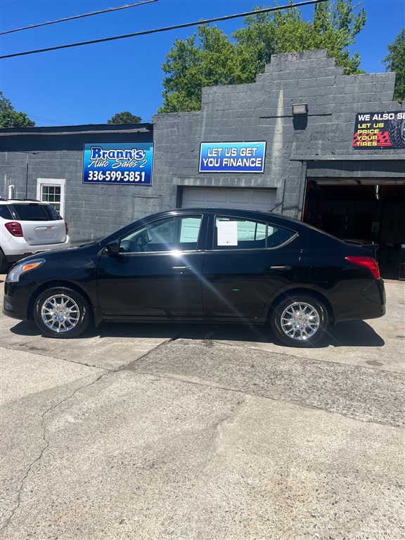 2018 Nissan Versa Sedan S Plus