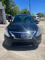 2018 Nissan Versa thumbnail 2