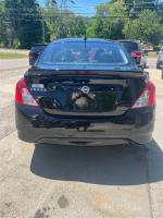 2018 Nissan Versa thumbnail 4