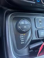2018 Jeep Compass thumbnail 13