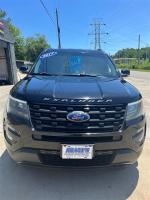 2017 Ford Explorer thumbnail 2