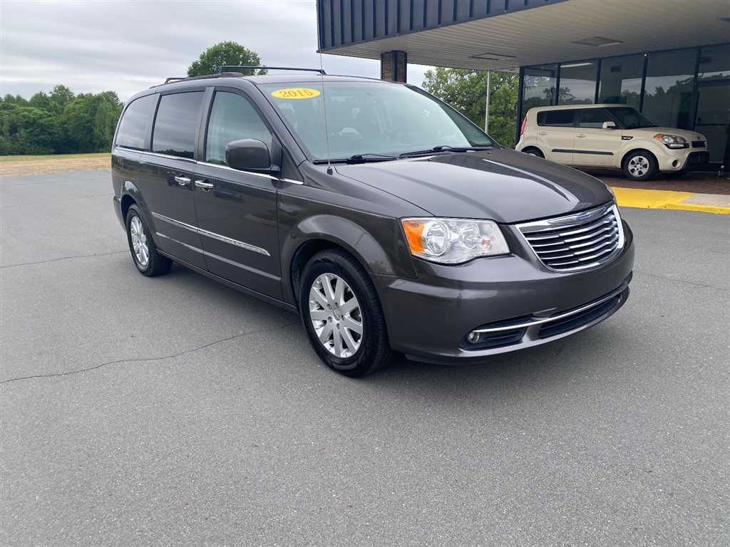 2015 Chrysler Town & Country Touring