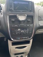2015 Chrysler Town & Country thumbnail 17