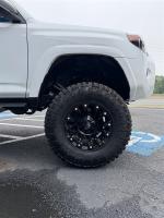 2019 Toyota 4Runner thumbnail 12