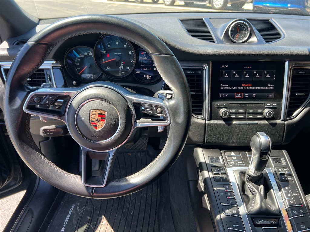 2018 Porsche Macan Base - Photo 34