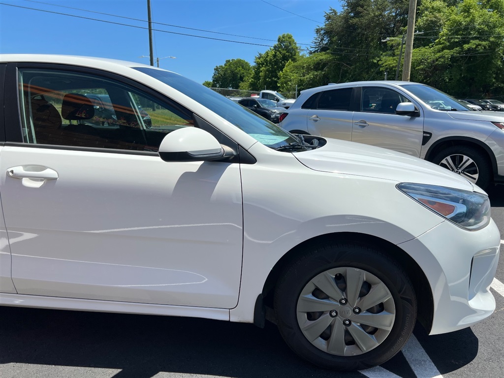 2020 Kia RIO LX - Photo 12