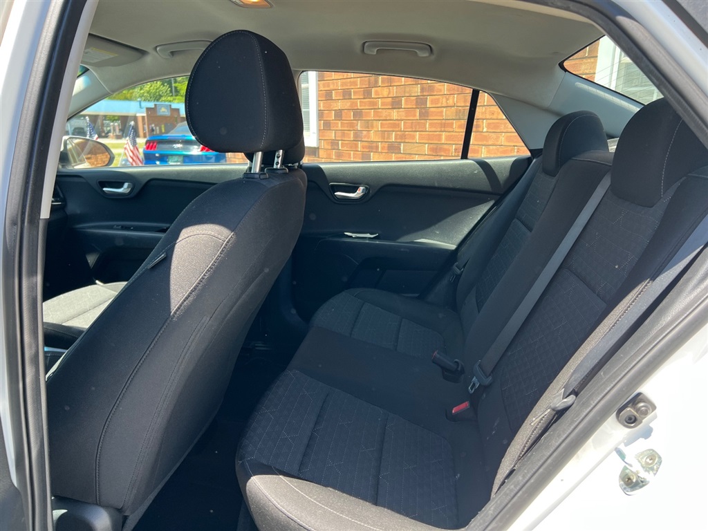 2020 Kia RIO LX - Photo 20