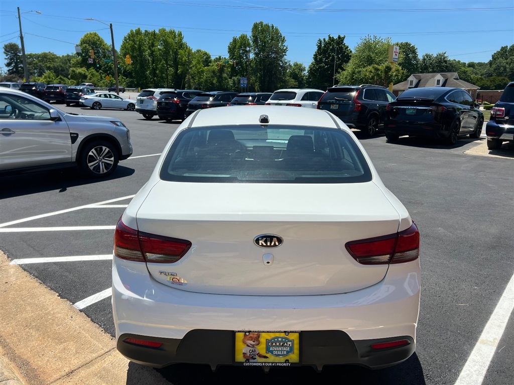 2020 Kia RIO LX - Photo 9