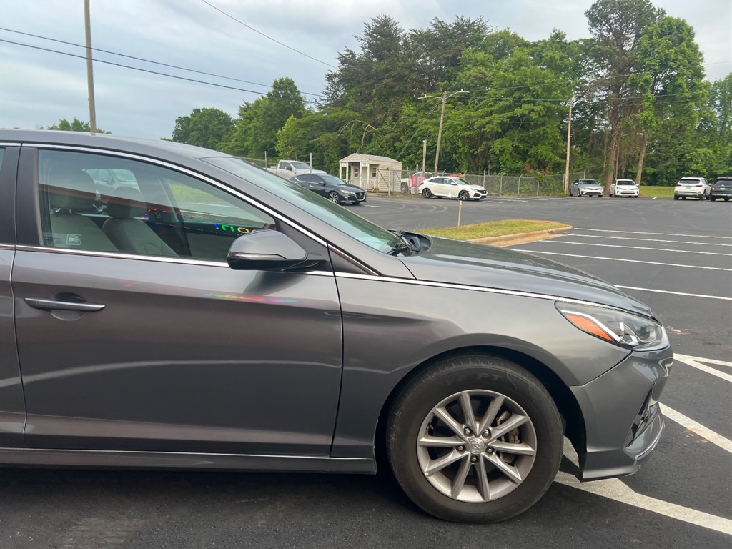 2018 Hyundai Sonata SE - Photo 12