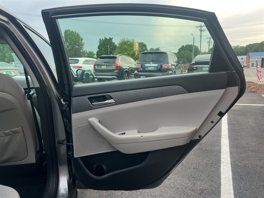 2018 Hyundai Sonata SE - Photo 28