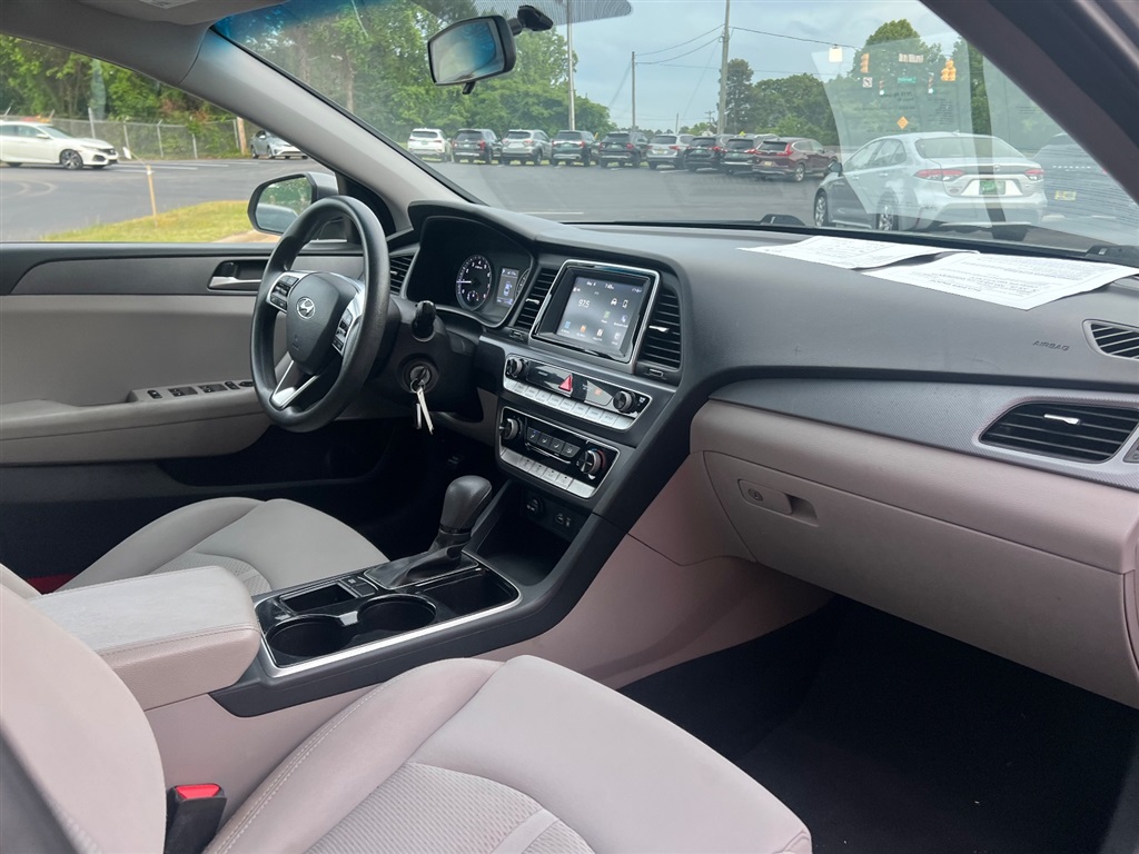 2018 Hyundai Sonata SE - Photo 30