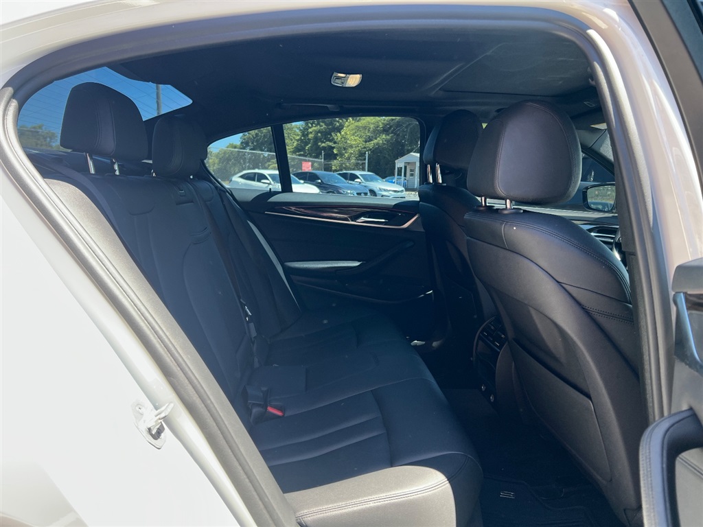 2018 BMW 5 Series 530i - Photo 24
