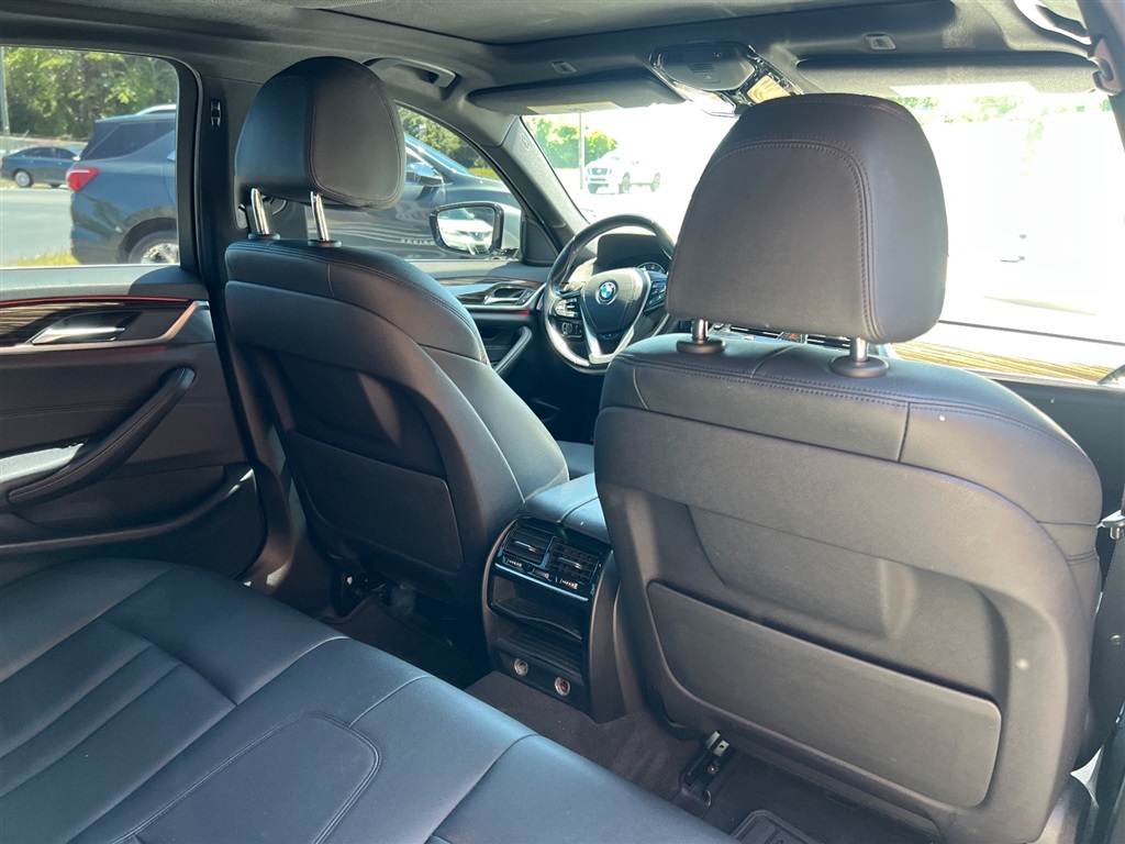 2018 BMW 5 Series 530i - Photo 25
