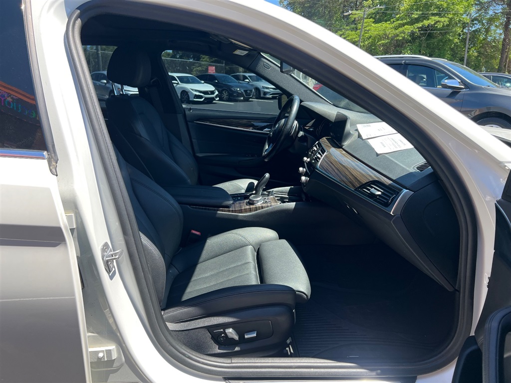 2018 BMW 5 Series 530i - Photo 28