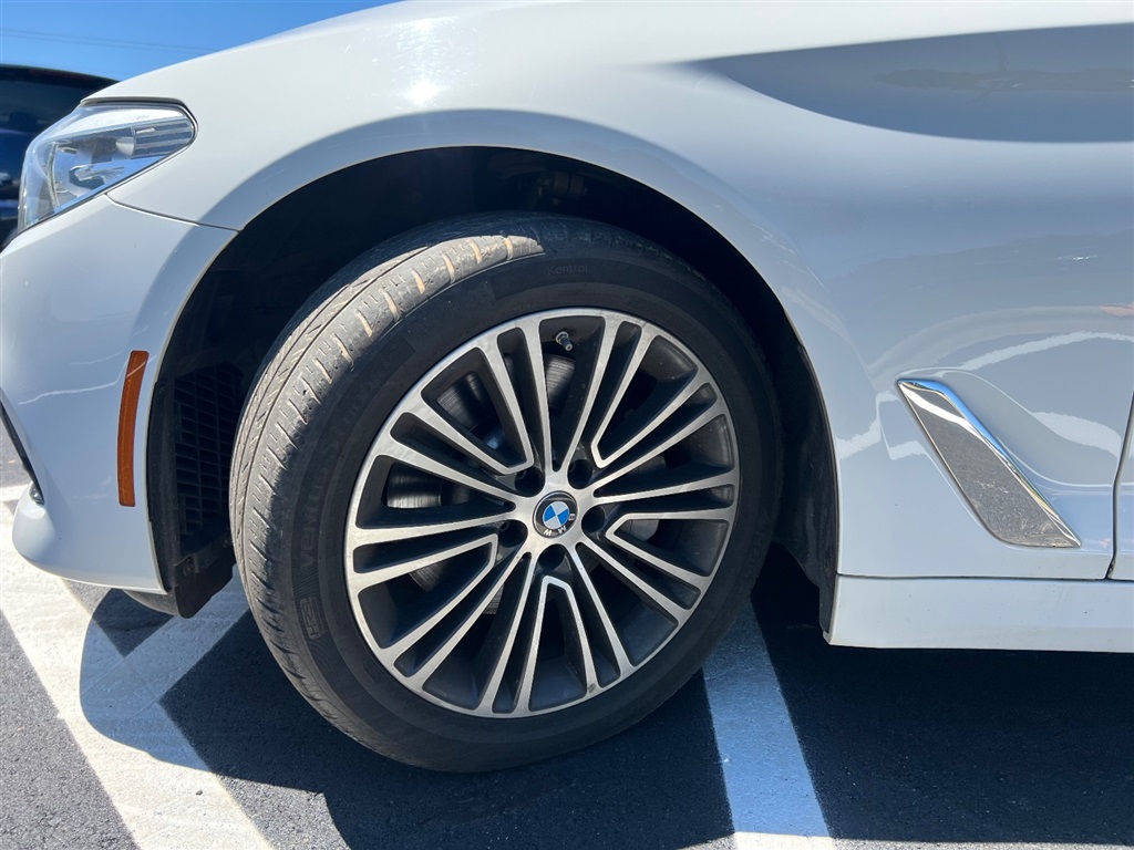 2018 BMW 5 Series 530i - Photo 42