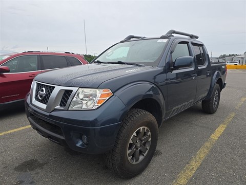 2016 Nissan Frontier PRO-4X Crew Cab 5AT 4WD